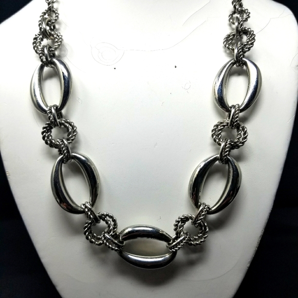 SILVER TONE RING BRACELET AND NECKLACE - Picture 4 of 8
